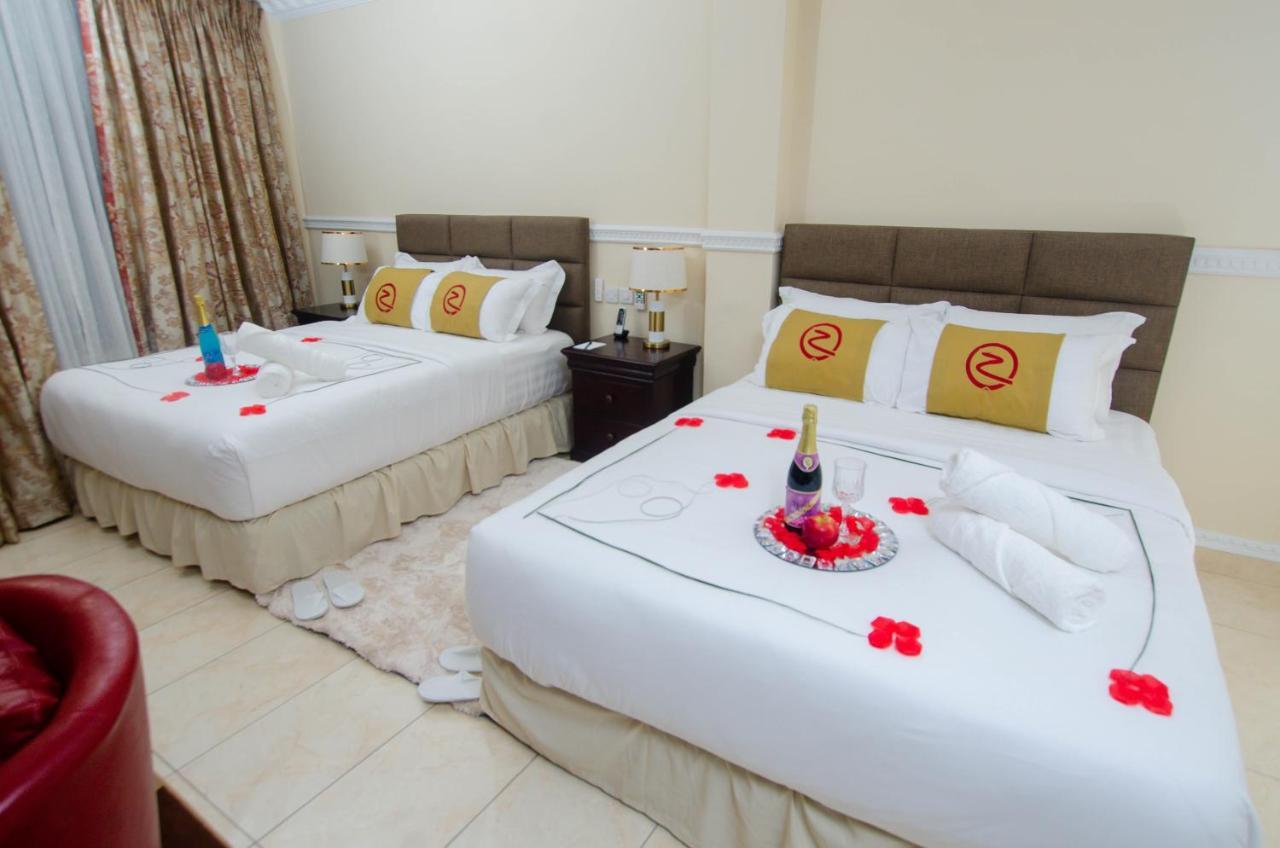 Zimansky Hotel Accra Exterior photo
