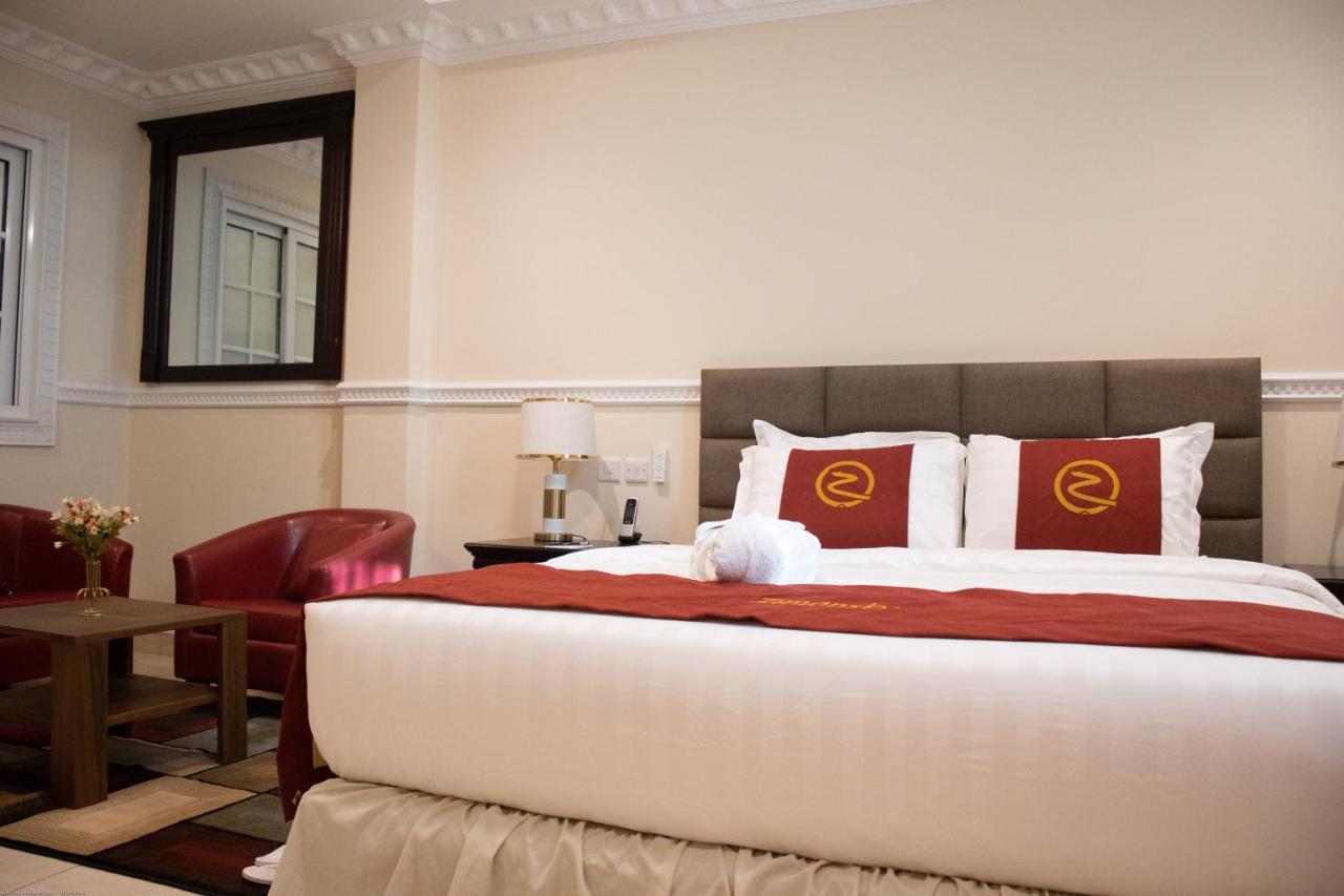 Zimansky Hotel Accra Exterior photo